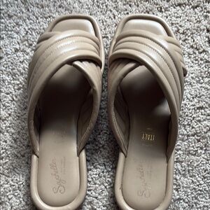 Seychelles Women's Beige Slide Sandals